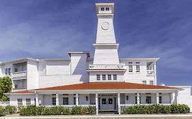 Lighthouse Inn At Aransas Bay